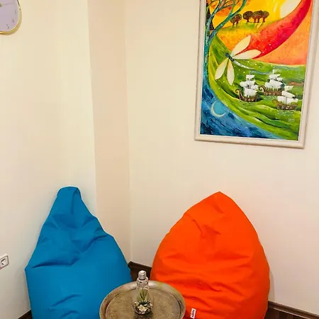 شقة Colorful 1-bdr - Center Of By Flаt Manаger